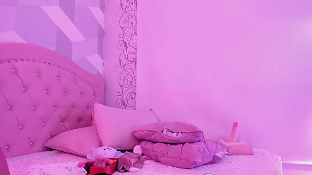 Snapshot of BiancaShermann chatting on September 29, 6:57 pm BiancaShermann online show from September 29, 6:57 pm