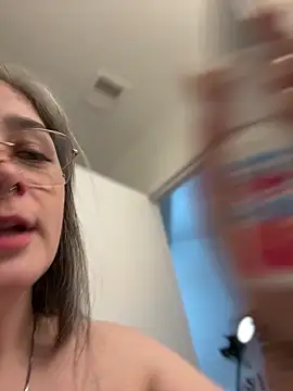 Alix Valentine online show from February 8, 12:03 am