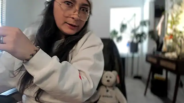 Alix Valentine online show from October 26, 8:37 pm