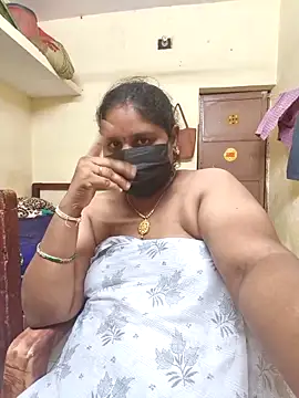 Snapshot of Villageanuty chatting on October 16, 4:53 pm Villageanuty online show from October 16, 4:53 pm