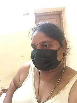 Snapshot of Villageanuty chatting on September 30, 6:35 pm Villageanuty online show from September 30, 6:35 pm