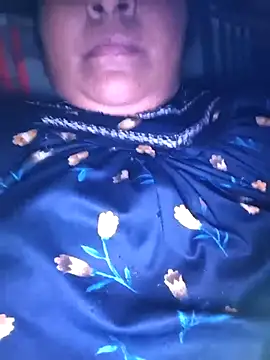 Snapshot of Villageanuty chatting on October 26, 9:38 am Villageanuty online show from October 26, 9:38 am