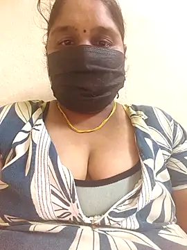 Snapshot of Villageanuty chatting on October 27, 4:35 pm Villageanuty online show from October 27, 4:35 pm