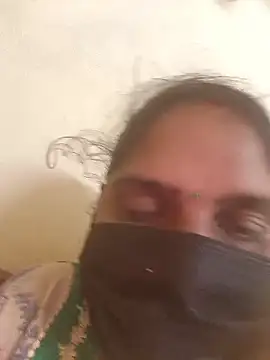 Snapshot of Villageanuty chatting on October 5, 4:45 pm Villageanuty online show from October 5, 4:45 pm