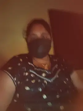 Snapshot of Villageanuty chatting on October 9, 5:17 pm Villageanuty online show from October 9, 5:17 pm