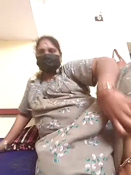 Snapshot of Villageanuty chatting on September 19, 1:10 pm Villageanuty online show from September 19, 1:10 pm