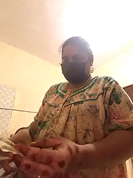 Snapshot of Villageanuty chatting on October 18, 7:00 am Villageanuty online show from October 18, 7:00 am