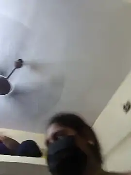 Snapshot of Villageanuty chatting on October 19, 9:44 am Villageanuty online show from October 19, 9:44 am