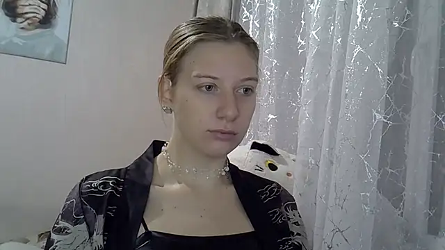 Lily Ember online show from October 4, 7:29 pm