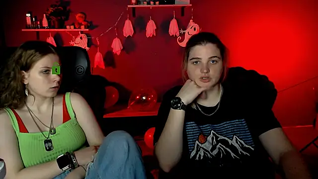 Snapshot of inga_gree chatting on October 24, 7:21 pm inga gree online show from October 24, 7:21 pm