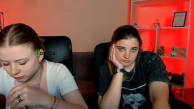 Snapshot of inga_gree chatting on October 18, 6:53 pm inga gree online show from October 18, 6:53 pm