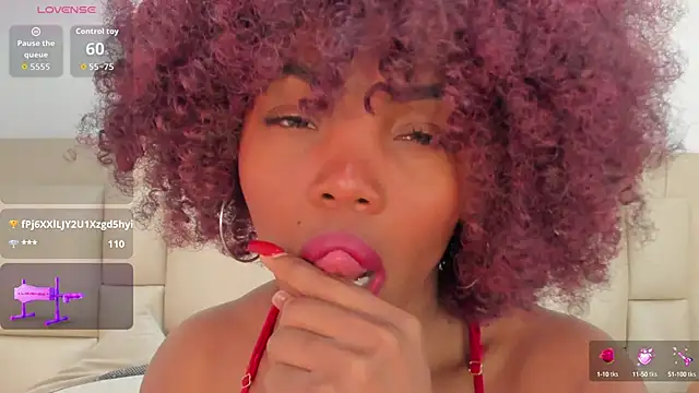 Snapshot of dakhota___ chatting on October 5, 12:10 pm dakhota    online show from October 5, 12:10 pm