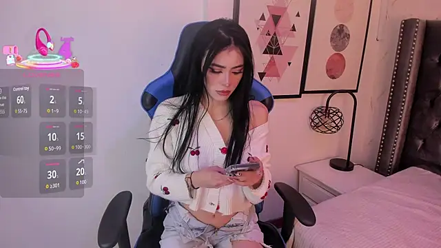 Snapshot of Anya_Belth chatting on October 9, 7:29 pm Anya Belth online show from October 9, 7:29 pm