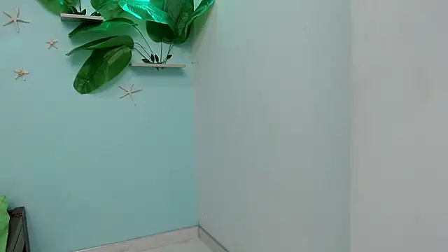 Snapshot of eladyrous98 chatting on October 30, 2:40 pm eladyrous98 online show from October 30, 2:40 pm