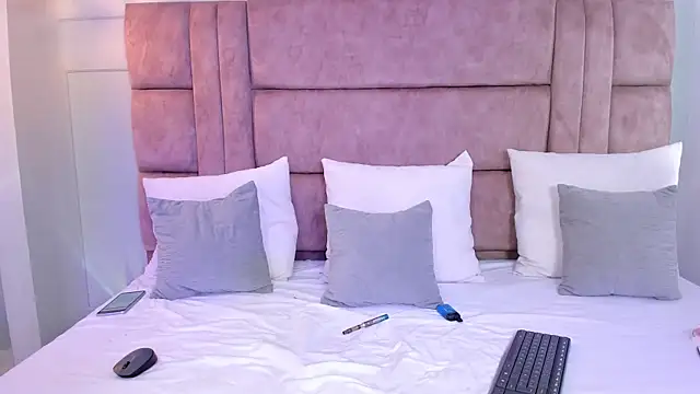 cloe bunnny online show from September 24, 6:07 pm