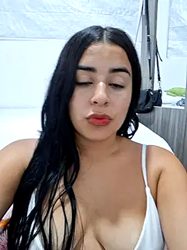 channell0 online show from March 26, 5:09 am