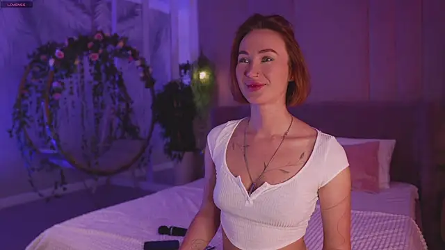 Serena Waldarf online show from November 12, 5:22 pm