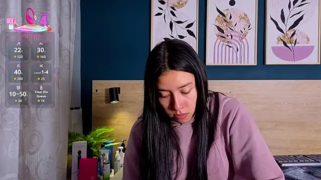 SarahMiler  online show from December 16, 8:47 pm