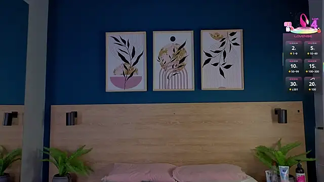 Snapshot of SarahMiler_ chatting on September 26, 1:09 pm SarahMiler  online show from September 26, 1:09 pm