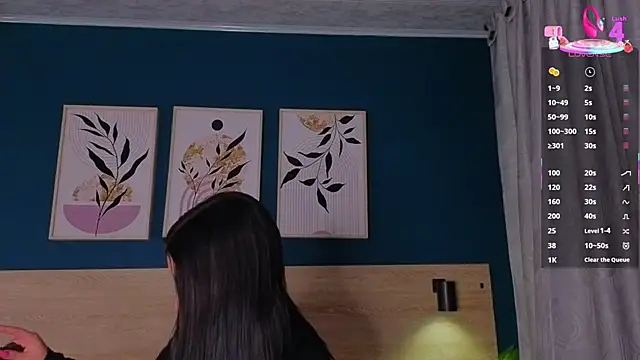 Snapshot of SarahMiler_ chatting on October 8, 11:58 am SarahMiler  online show from October 8, 11:58 am