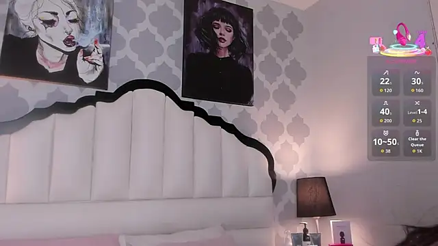 Snapshot of SarahMiler_ chatting on October 28, 8:14 pm SarahMiler  online show from October 28, 8:14 pm