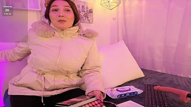 Snapshot of Samaraa_Smith chatting on October 29, 11:03 am Samaraa Smith online show from October 29, 11:03 am