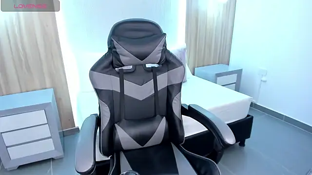 Snapshot of megara_x_ chatting on September 27, 3:47 am megara x online show from September 27, 3:47 am