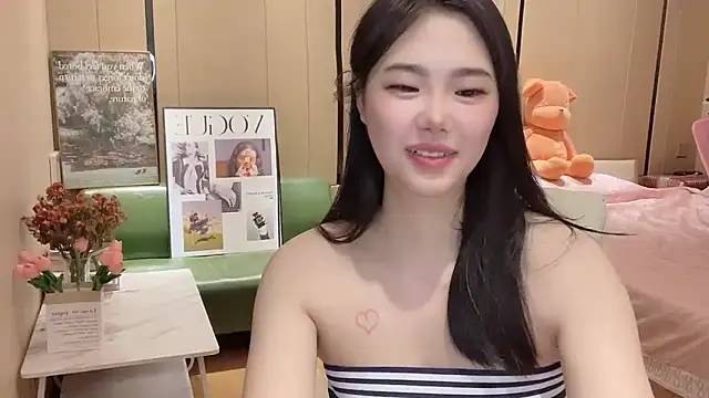 Snapshot of suki-1 chatting on September 24, 8:46 am suki-1 online show from September 24, 8:46 am