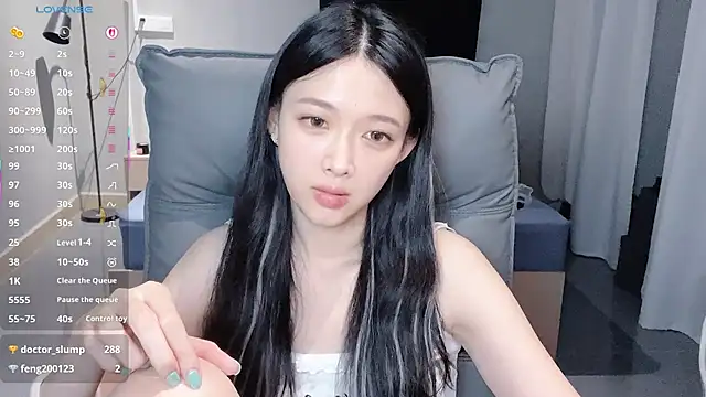 Snapshot of NiNi-baby520 chatting on October 16, 3:47 pm NiNi-baby520 online show from October 16, 3:47 pm