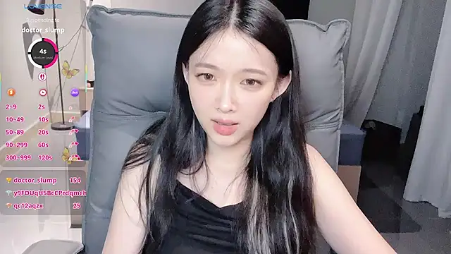 Snapshot of NiNi-baby520 chatting on October 17, 3:48 pm NiNi-baby520 online show from October 17, 3:48 pm