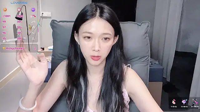 NiNi-baby520 online show from November 2, 3:48 pm