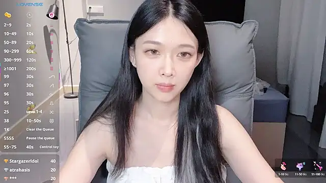 Snapshot of NiNi-baby520 chatting on October 15, 3:36 pm NiNi-baby520 online show from October 15, 3:36 pm