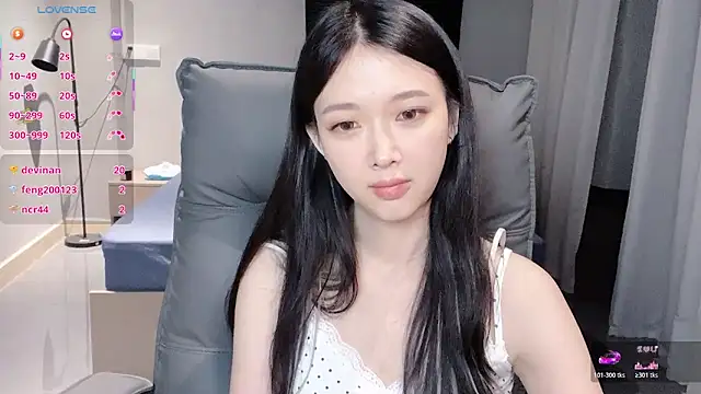 Snapshot of NiNi-baby520 chatting on October 19, 4:09 pm NiNi-baby520 online show from October 19, 4:09 pm