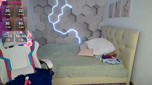 aliicemeow online show from March 23, 9:59 am