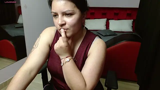 Snapshot of Sahamara_07 chatting on October 4, 7:51 pm Sahamara 07 online show from October 4, 7:51 pm