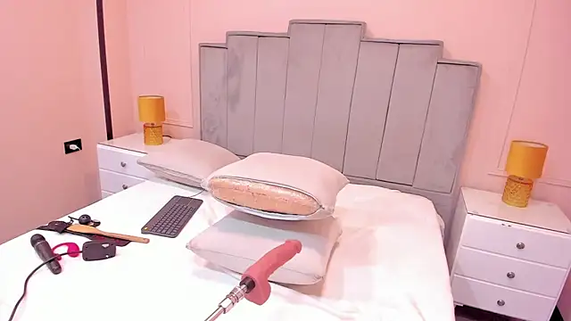 Snapshot of gabriela_lux chatting on September 19, 12:48 pm gabriela lux online show from September 19, 12:48 pm