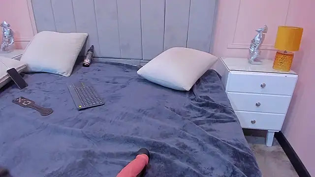 Snapshot of gabriela_lux chatting on September 27, 2:57 pm gabriela lux online show from September 27, 2:57 pm