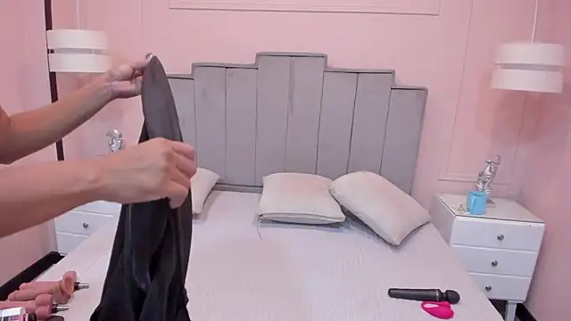 Snapshot of gabriela_lux chatting on October 9, 7:34 am gabriela lux online show from October 9, 7:34 am