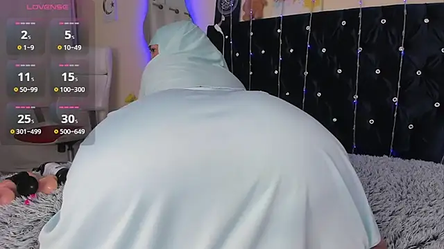 Snapshot of Dana-Alabi chatting on October 16, 12:52 pm Dana-Alabi online show from October 16, 12:52 pm