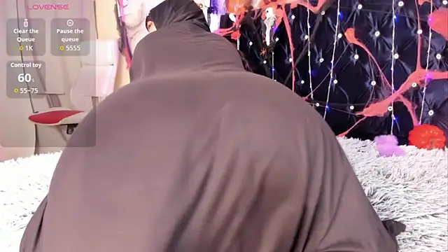 Snapshot of Dana-Alabi chatting on November 1, 12:53 pm Dana-Alabi online show from November 1, 12:53 pm