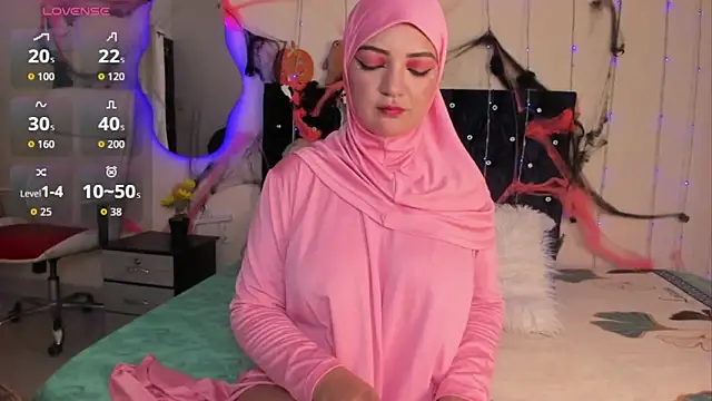 Snapshot of Dana-Alabi chatting on October 31, 12:42 pm Dana-Alabi online show from October 31, 12:42 pm