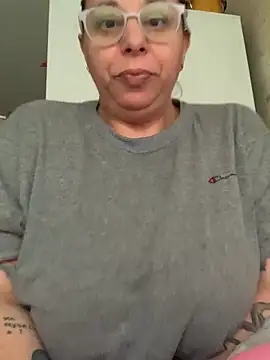 LupeLok online show from May 24, 2:49 pm