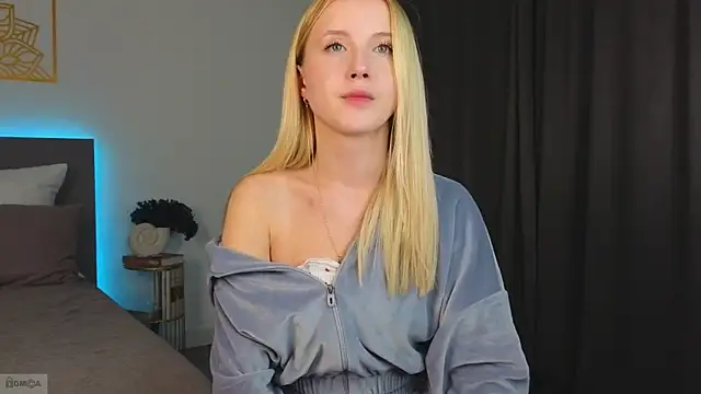 Adele Armas online show from September 14, 10:18 pm