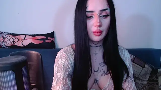 Snapshot of alisa_tattoogirl1 chatting on September 23, 3:43 pm alisa tattoogirl1 online show from September 23, 3:43 pm