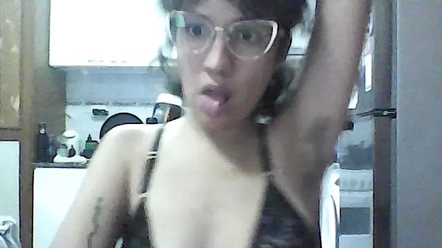 loliporomero online show from April 4, 6:51 pm