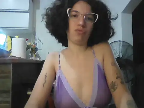 Snapshot of loliporomero chatting on October 7, 1:54 am loliporomero online show from October 7, 1:54 am