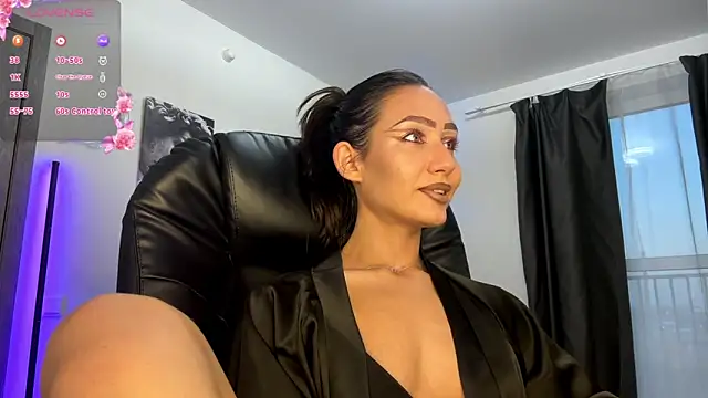 Snapshot of Lisa_Shultz chatting on October 8, 1:15 pm Lisa Shultz online show from October 8, 1:15 pm