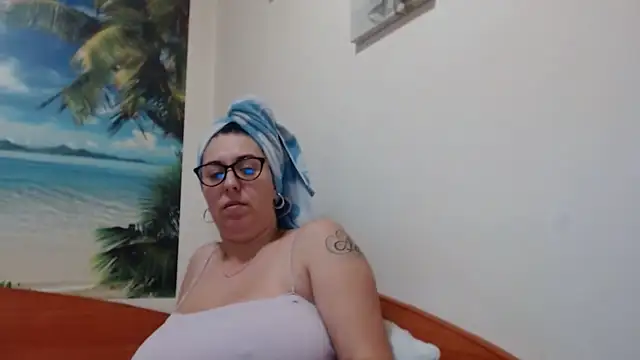 jollene online show from November 7, 2:55 pm