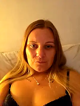 Miss-ShelbyXX online show from September 11, 11:38 pm