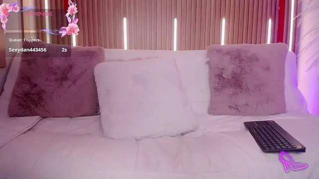 MylaDreams online show from January 16, 3:57 am